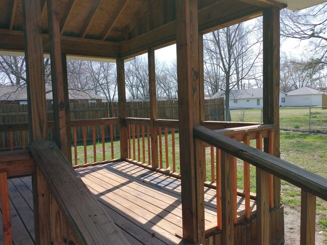 Building Photo - 1115 W Ashland St