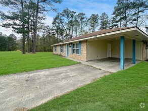 Building Photo - 1645 Jeane Chapel Rd