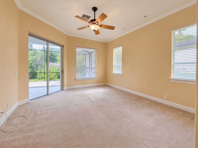 Building Photo - Now Available for Rent – 4/3 with flex room