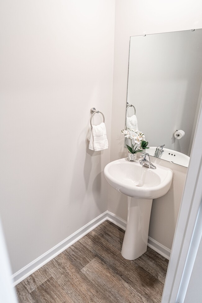 Building Photo - 205 1st St