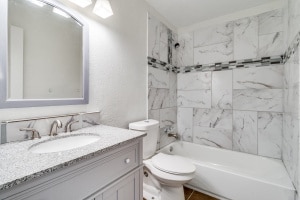 Building Photo - Recently Renovated Home!