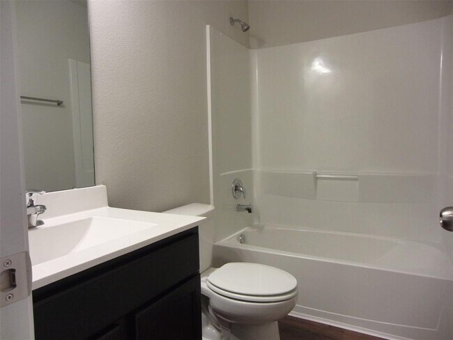 Building Photo - 5522 Mesquite Oaks Trail