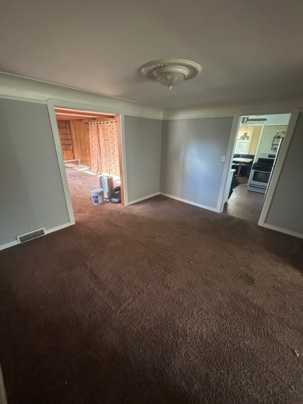 Building Photo - 12 Cleveland Dr