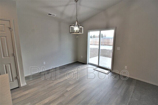 Building Photo - 19571 Newhall Pl