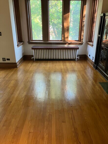 Building Photo - 2201 W Cortez St