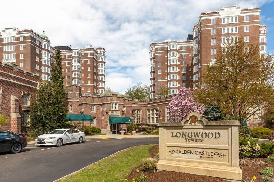 Building Photo - 20 Chapel St