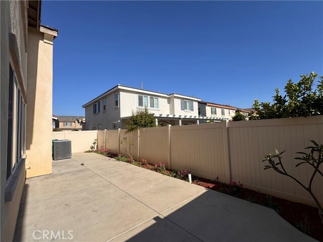 Building Photo - 12827 Meridian St