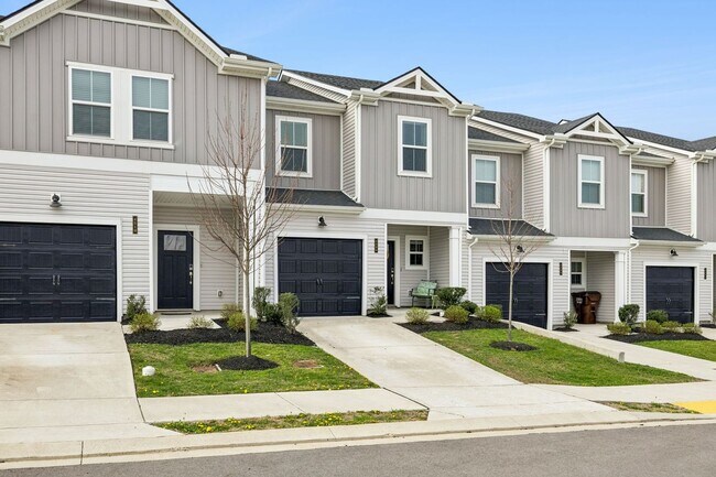 Building Photo - Beautifully maintained and now available as a rental for the very first time!