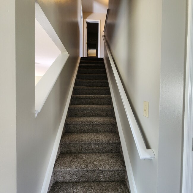 Building Photo - 1527 Flint Lock Ln