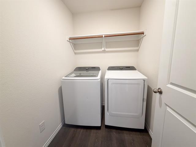 Building Photo - 264 Thoroughbred St