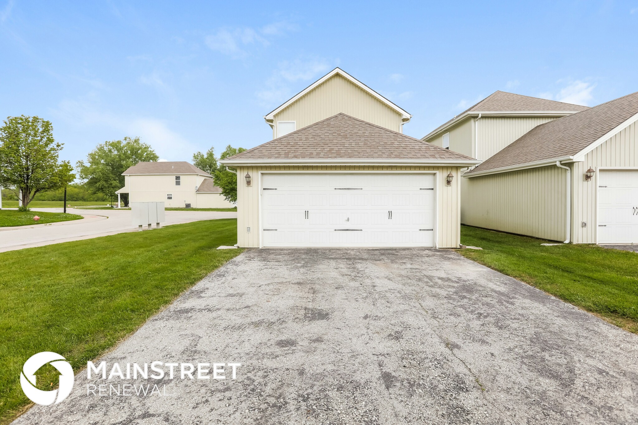 Building Photo - 411 NE Wolf Creek Dr