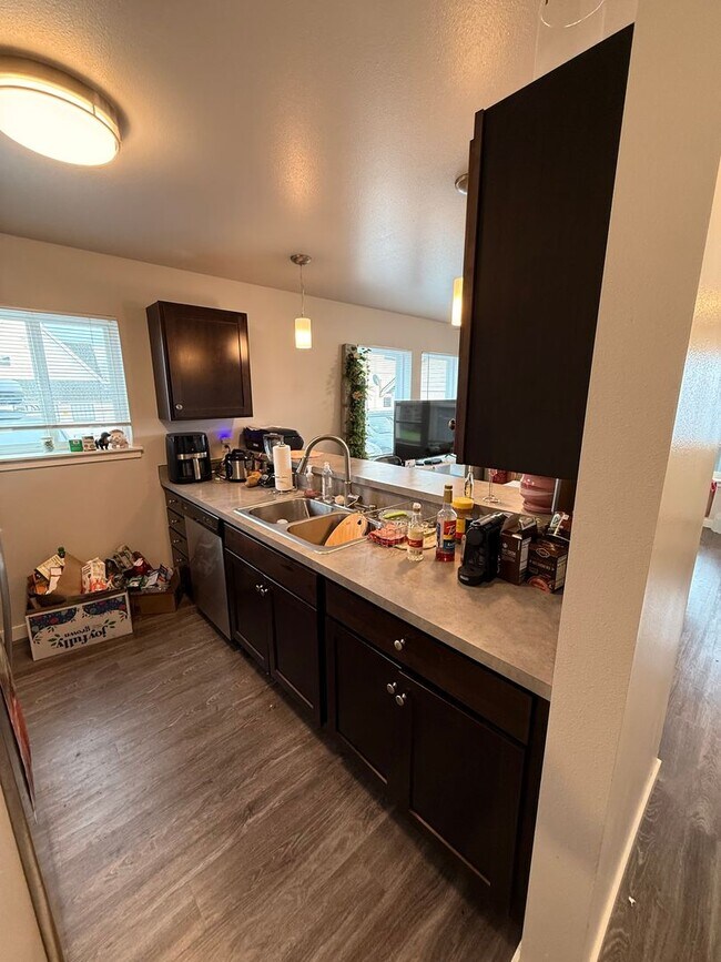 Building Photo - 1217/1219 Billy Frank Jr St