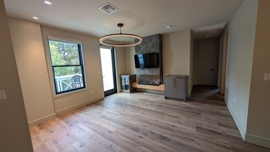 Building Photo - Rhine House Lofts
