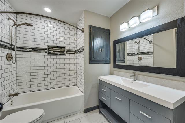 Building Photo - 2512 Peppertree Pl
