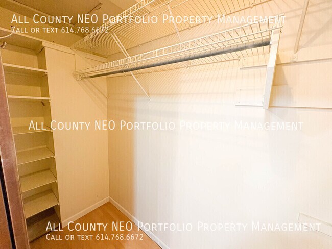Building Photo - 3050 Derby Rd