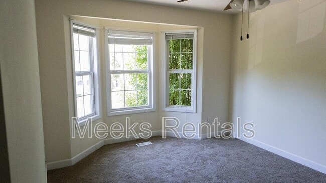 Building Photo - 410 Mill Rd