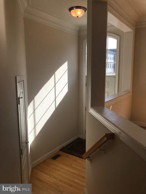 Building Photo - 3680 Chippendale Cir