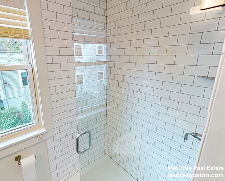 Building Photo - 2 Belvidere Pl