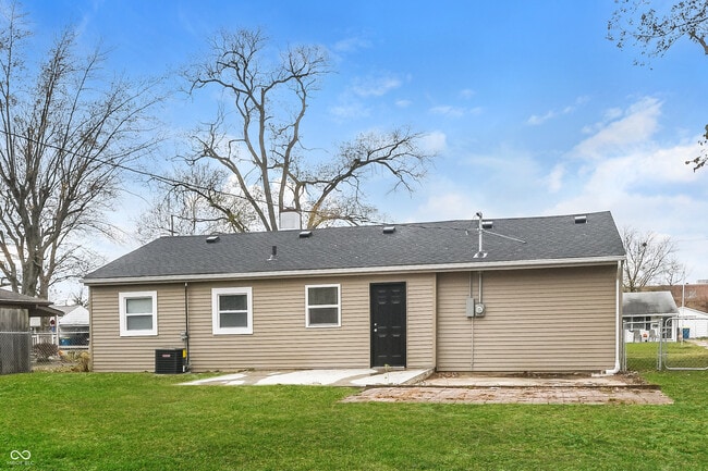 Building Photo - 4917 Barlow Dr