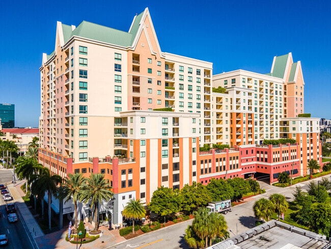 Building Photo - Waverly at Las Olas