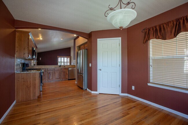 Building Photo - 5 Bedroom Home in Windsor Colorado