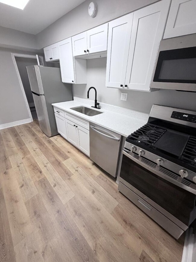 Building Photo - 5425 Whitlock Rd