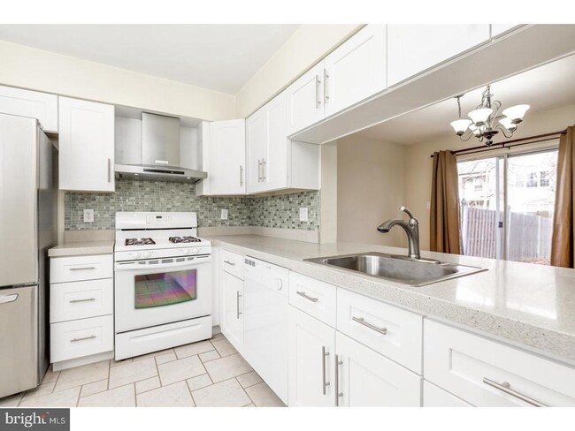 Building Photo - 164 Kettlebrook Dr