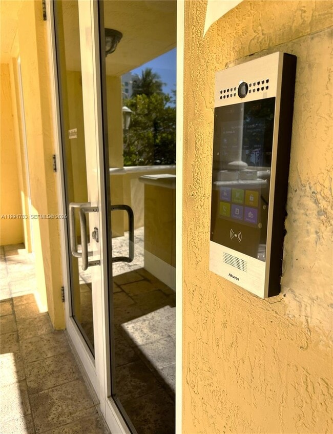 Building Photo - 101 Sidonia Ave