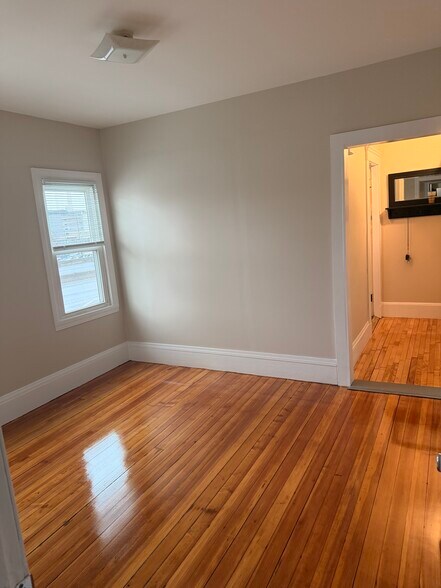 Building Photo - 14 Maine Ave