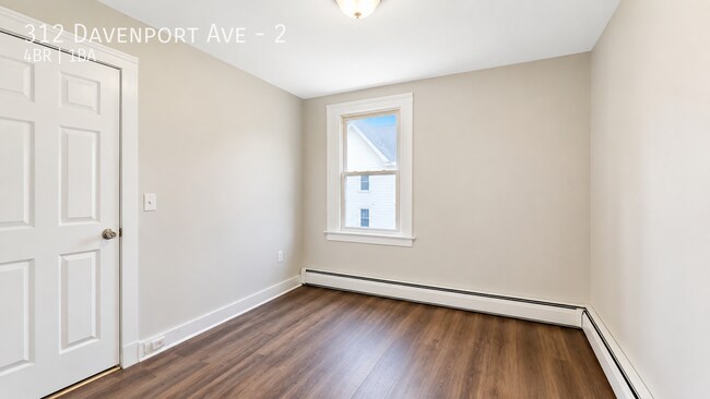 Building Photo - 312 Davenport Ave