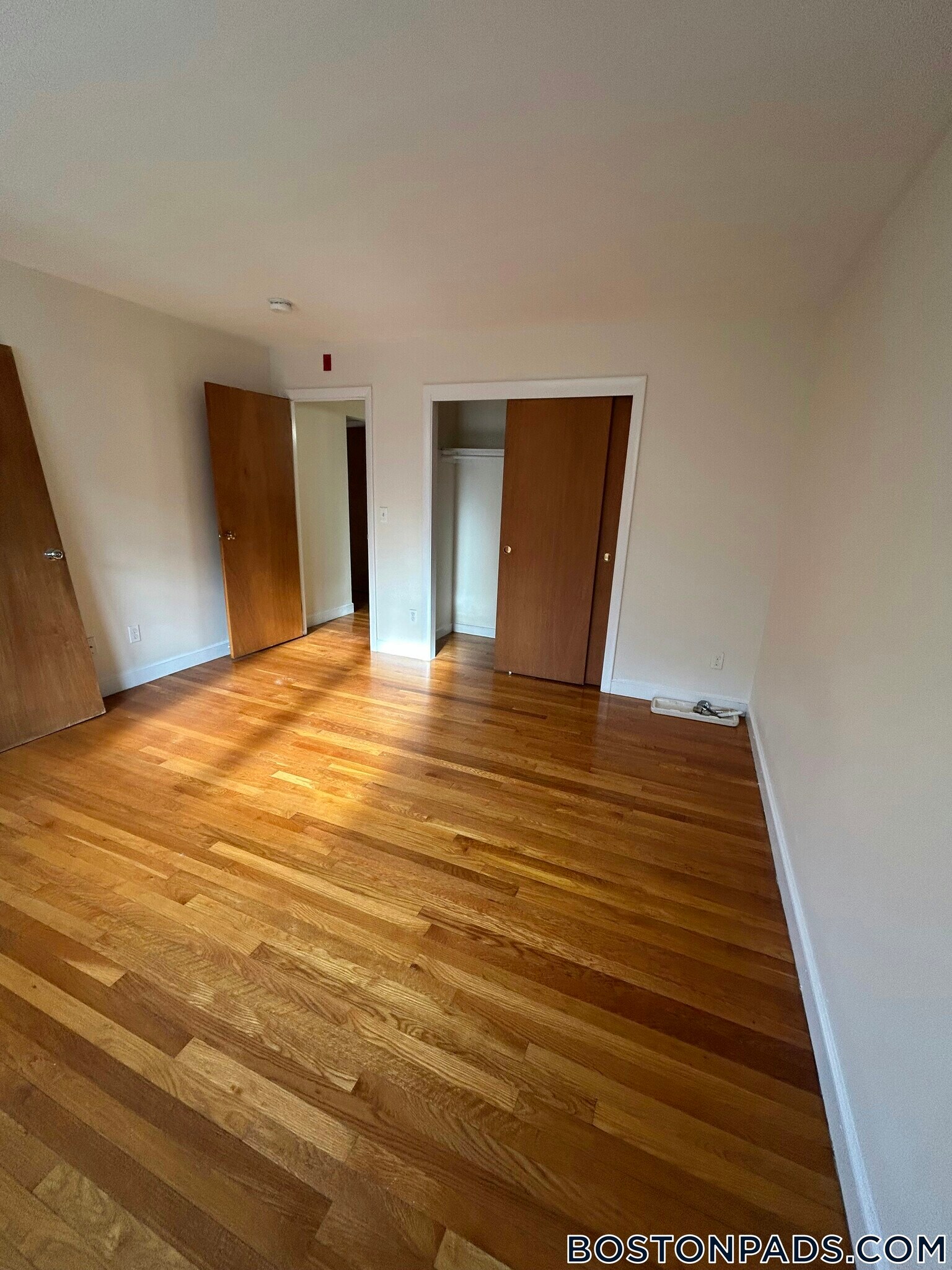 Building Photo - 7 Captain Parker Arms