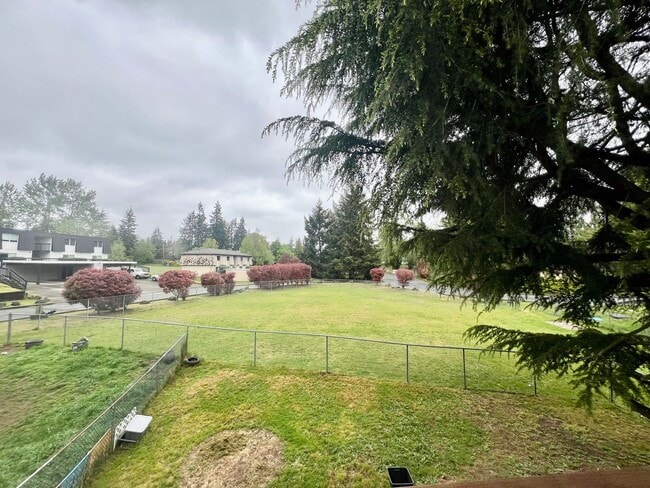 Building Photo - Ground-Level Unit in a Fourplex Near Tacoma Mall