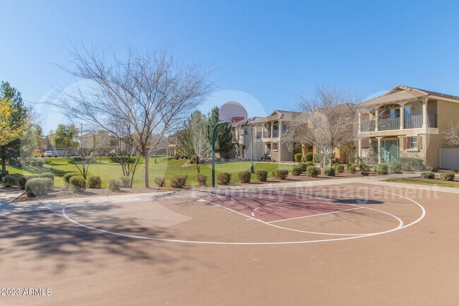 Building Photo - 3939 E Edna Dr