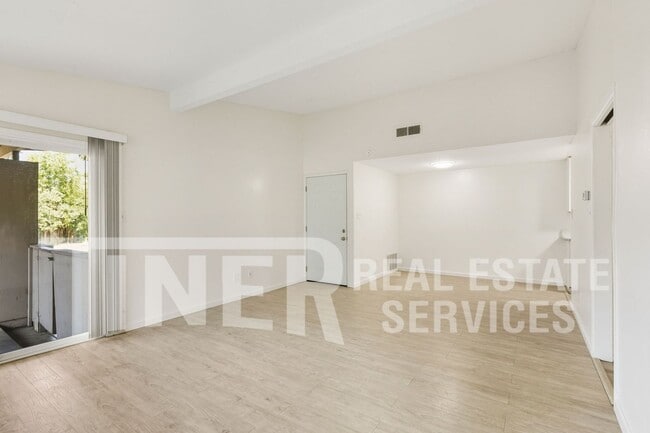 Building Photo - 4920 Douvan Ct