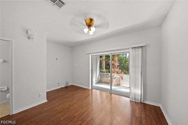 Building Photo - 8273 Pacific Beach Dr