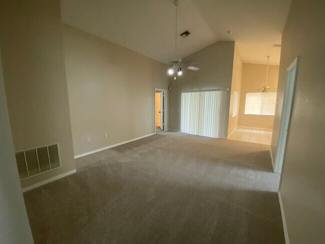 Building Photo - Home for rent