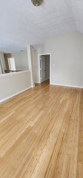 Building Photo - 503 Taskwood Dr