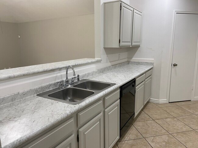 Building Photo - 6130 Crab Orchard