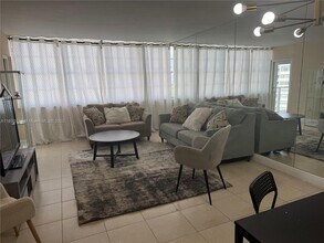 Building Photo - 1301 NE Miami Gardens Dr