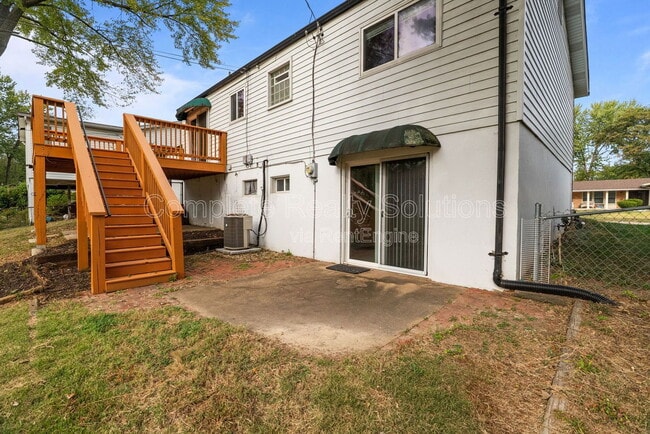 Building Photo - 12464 Glengate Dr