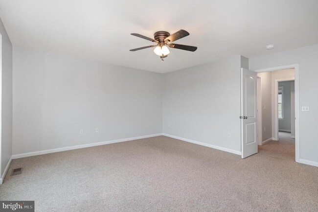 Building Photo - 774 Winding Ln