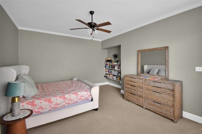 Building Photo - 3903 Johnson St