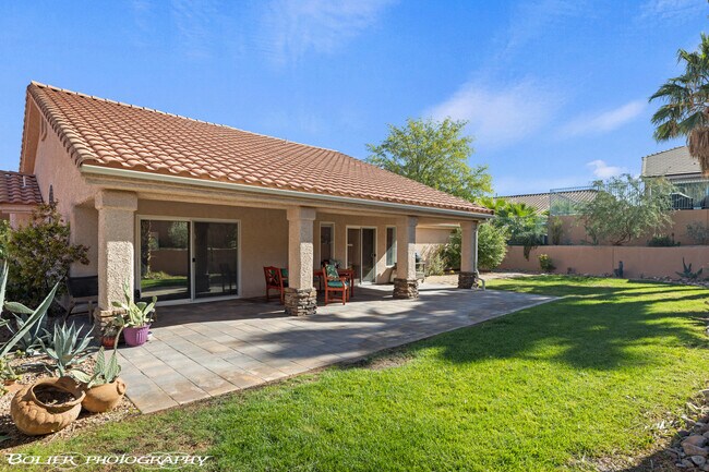 Building Photo - 887 Ironwood Dr