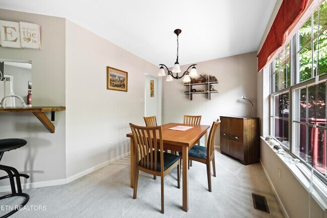 Building Photo - 10160 Highgate Cir