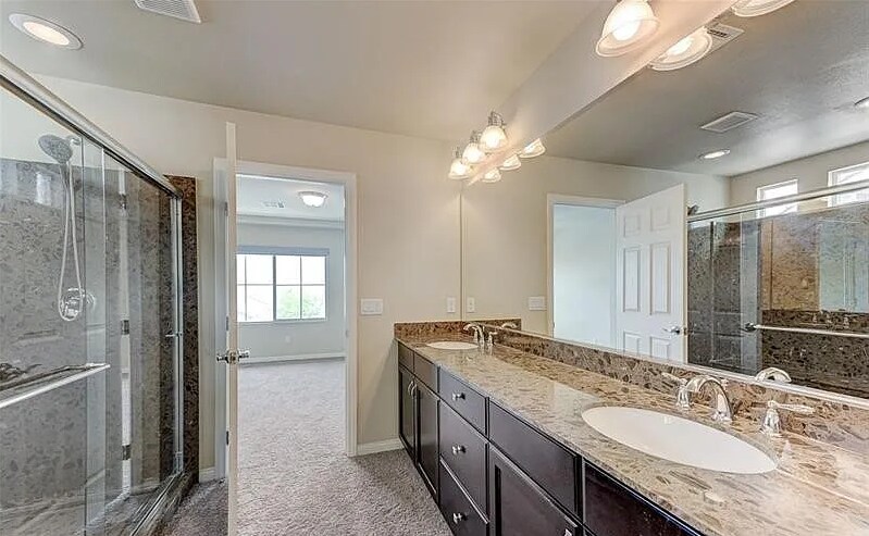 Building Photo - 7157 S Mann St