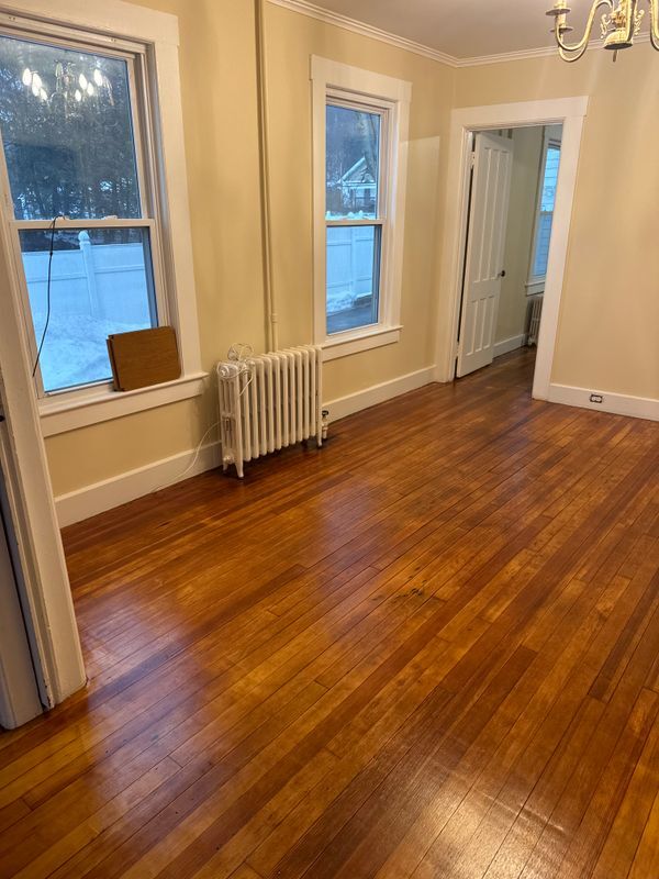 Building Photo - 79 Meadow St