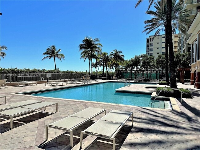 Building Photo - 2080 S Ocean Dr