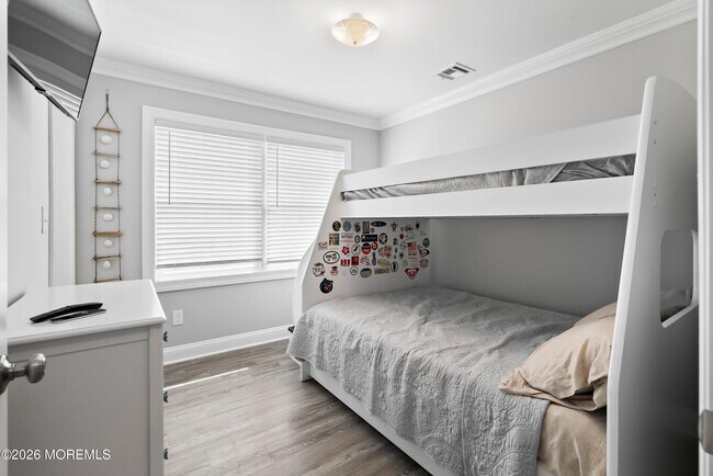Building Photo - 315 Hiering Ave