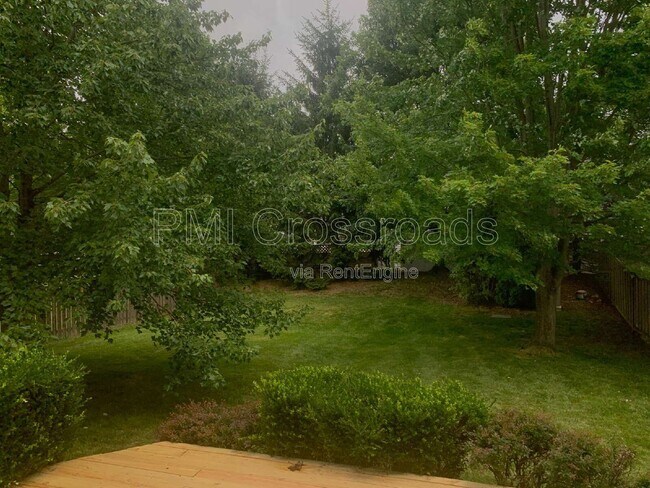 Building Photo - 8620 Olenbrook Dr
