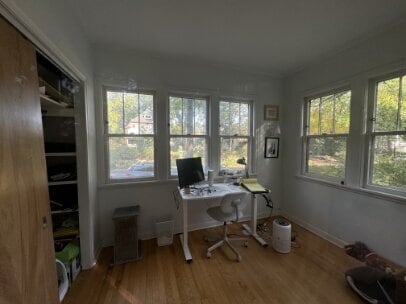 Building Photo - 122 Cecil St SE